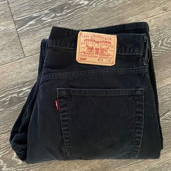Levi's Other - Levi Corduroys